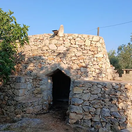 Casale Mute Terre Tuglie